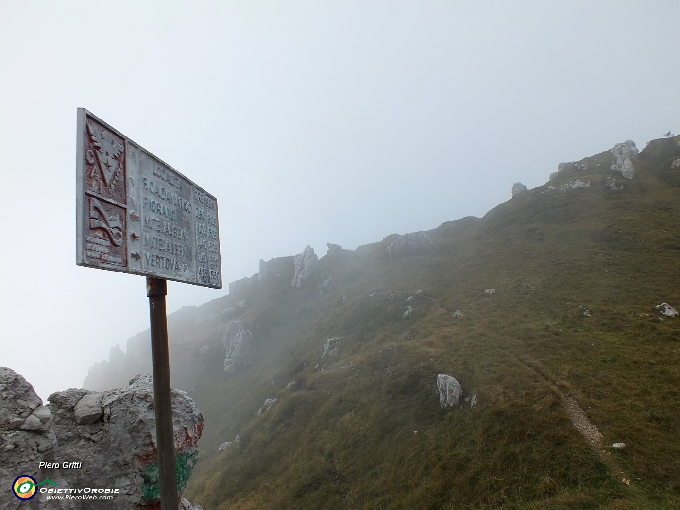 68 Disceso da Cima di Campelli proseguo per Cima Alben.JPG